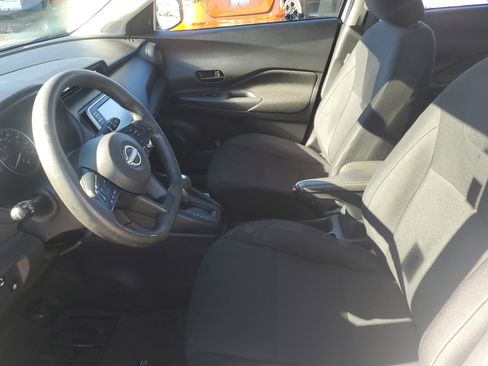 Used 2024 Nissan Kicks S image 17