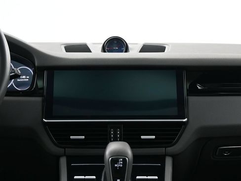 Certified 2020 Porsche Cayenne AWD/4WD image 11