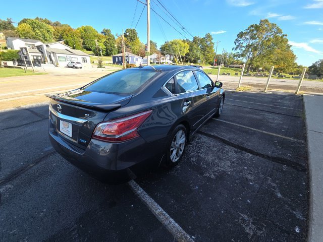 Used 2013 Nissan Altima 2.5 SL w/ Technology Pkg FWD image 7