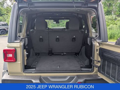 Used 2025 Jeep Wrangler Unlimited Rubicon AWD/4WD image 29