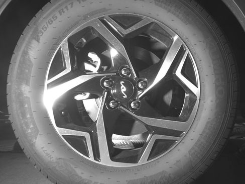 Used 2025 Kia Sportage LX FWD image 15