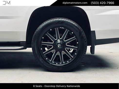 Used 2018 GMC Yukon SLT image 44