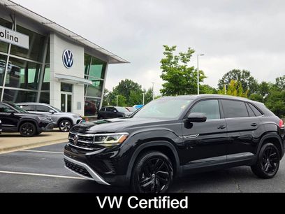 Certified 2023 Volkswagen Atlas Cross Sport SE w/ Black Wheel Package