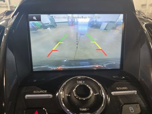 Used 2015 Ford Escape Titanium w/ Equipment Group 301A AWD/4WD image 22