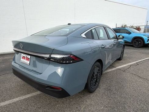 New 2026 Nissan Sentra SV w/ Floor Mat Package FWD image 4