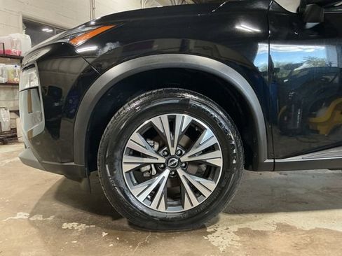 Used 2023 Nissan Rogue SV image 26