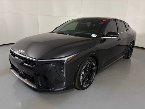 New 2025 Kia K4 GT-Line w/ GT-Line Premium Package image 4
