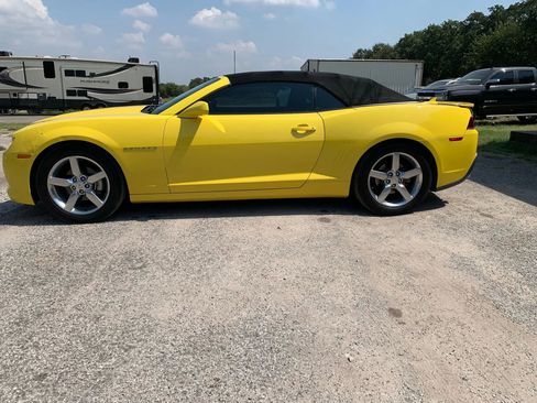 Used 2014 Chevrolet Camaro LT image 2