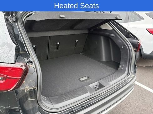 Used 2024 Chevrolet Trax LT w/ Driver Confidence Package FWD image 8