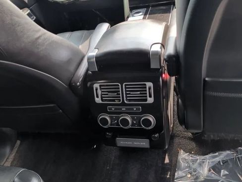 Used 2017 Land Rover Range Rover HSE AWD/4WD image 17