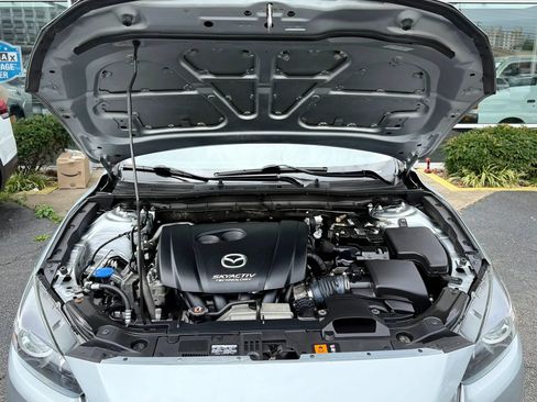 Used 2018 MAZDA MAZDA3 Sport w/ Preferred Equipment Package FWD image 36