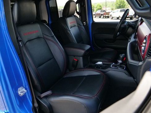 Used 2022 Jeep Gladiator Rubicon w/ LED Lighting Group AWD/4WD image 39