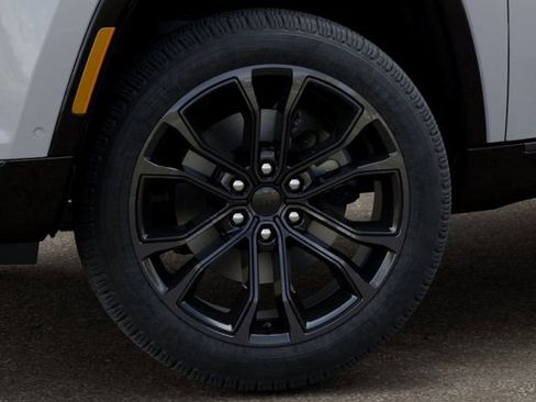 New 2026 Jeep Grand Wagoneer Summit AWD/4WD image 9