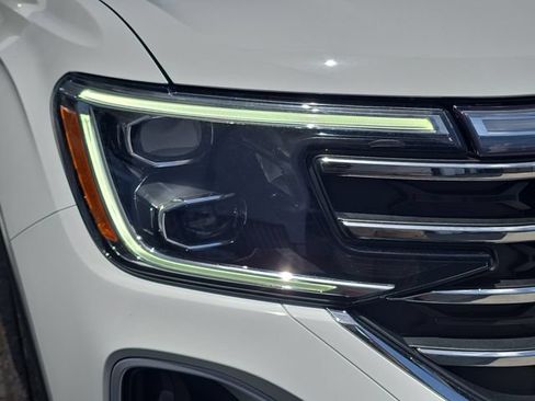 Used 2024 Volkswagen Atlas SE FWD image 10