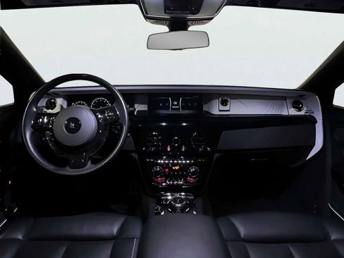 Used 2021 Rolls-Royce Phantom Sedan image 10