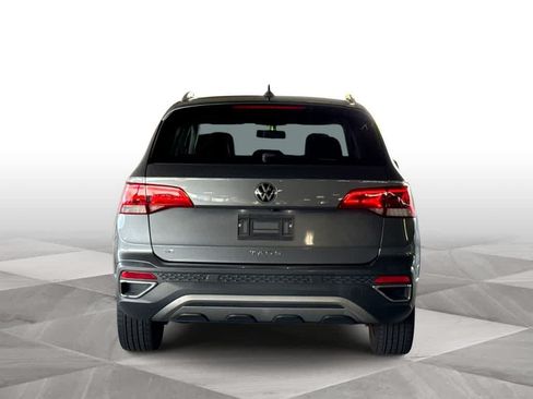 Certified 2022 Volkswagen Taos SE FWD image 7