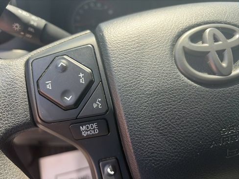 Used 2020 Toyota Tacoma SR w/ SR Convenience Package RWD image 21