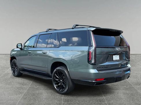 Used 2024 Cadillac Escalade ESV Sport Platinum w/ LPO, ONYX Package AWD/4WD image 12