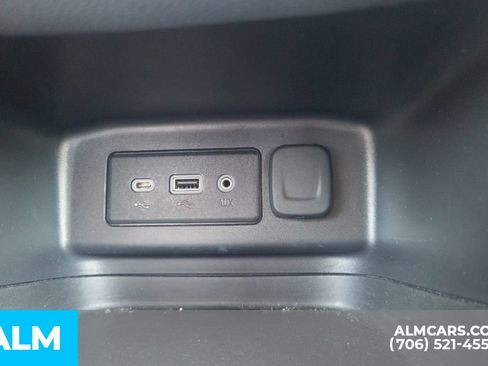 Used 2024 Chevrolet Equinox LT FWD image 28