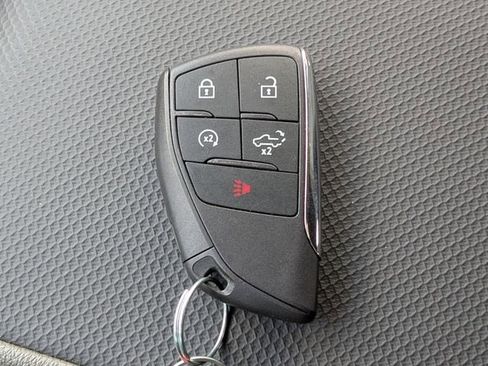 Used 2025 Chevrolet Silverado 1500 ZR2 w/ Technology Package AWD/4WD image 32