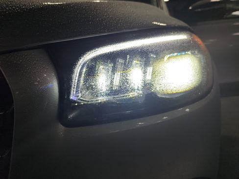 New 2026 Mercedes-Benz GLS 450 4MATIC image 34