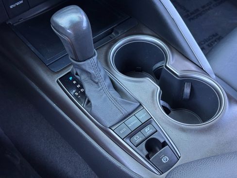 Used 2022 Toyota Camry SE image 27