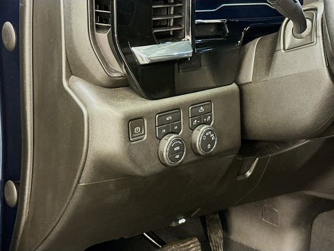 Used 2023 Chevrolet Silverado 1500 LT AWD/4WD image 17