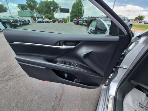 Used 2024 Toyota Camry SE FWD image 30