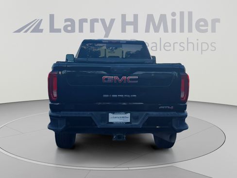 Used 2023 GMC Sierra 3500 AT4 w/ AT4 Premium Plus Package AWD/4WD image 4