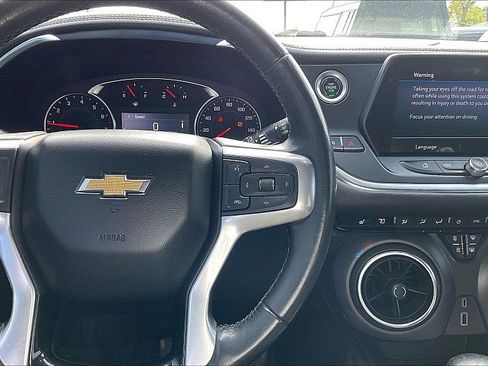 Used 2020 Chevrolet Blazer LT FWD image 12