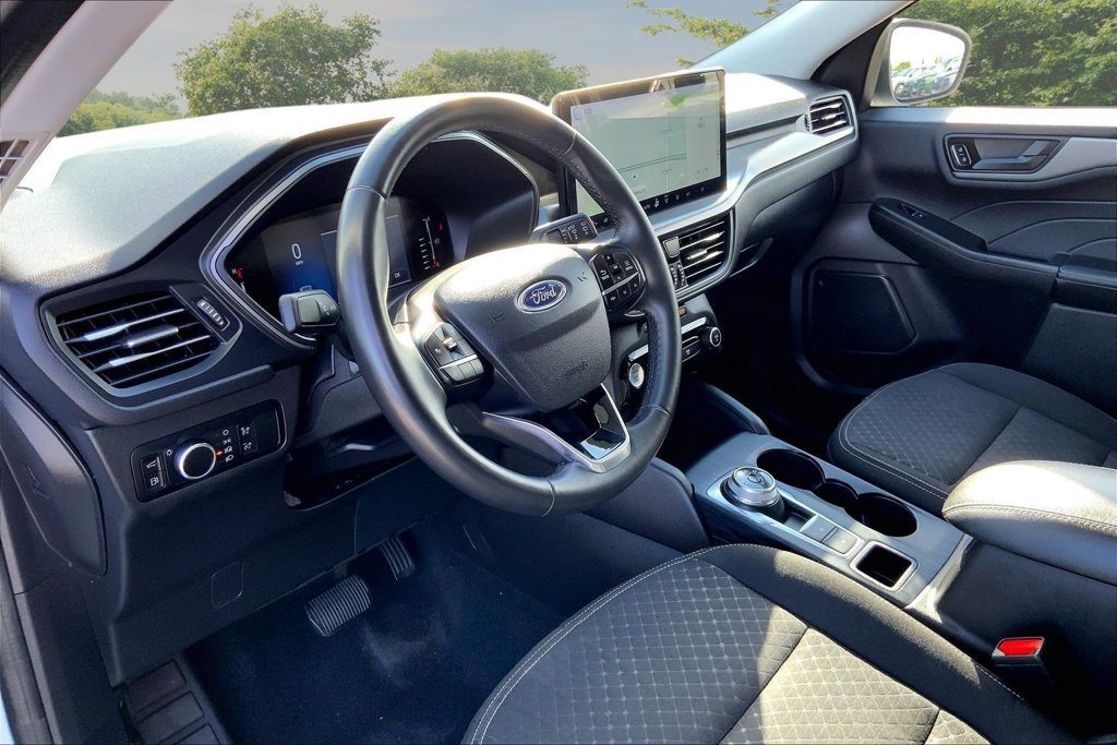 Used 2023 Ford Escape Active w/ Tech Pack #1 FWD image 17