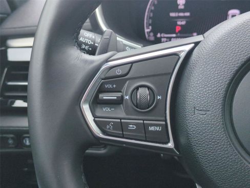 Used 2025 Acura MDX SH-AWD w/ Technology Package image 17