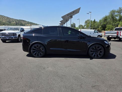 Used 2025 Tesla Model X AWD/4WD image 4