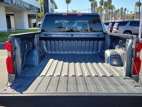 Used 2020 Chevrolet Silverado 1500 Custom w/ Custom Value Package image 21