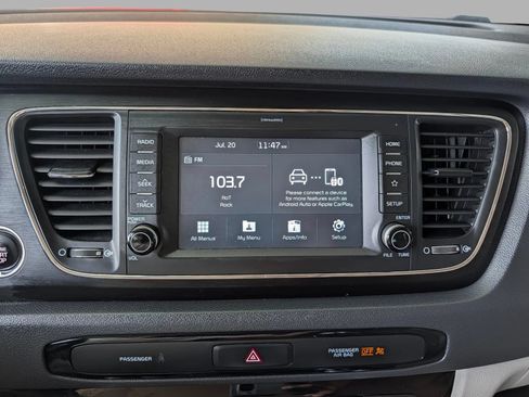 Used 2019 Kia Sedona EX FWD image 39