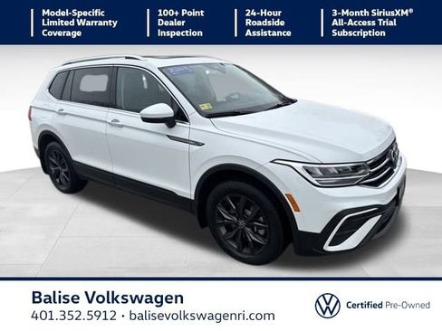 Certified 2024 Volkswagen Tiguan SE image 1