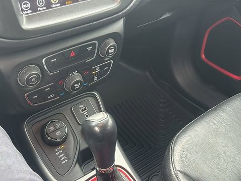 Used 2019 Jeep Compass Trailhawk w/ Leather Interior Group image 20