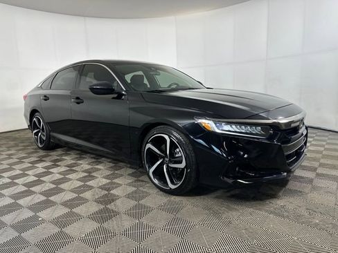 Used 2022 Honda Accord Sport image 2