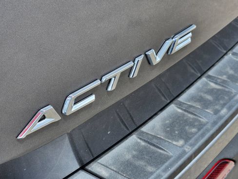 New 2026 Ford Explorer Active RWD image 11