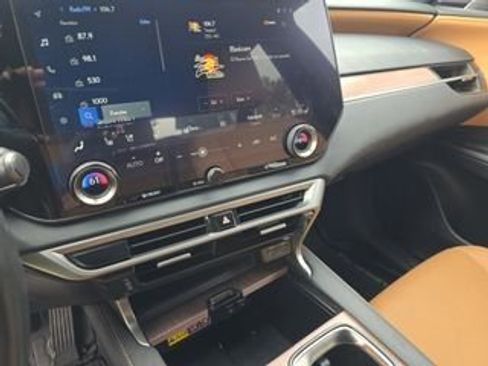 Used 2024 Lexus RX 350 Premium w/ Accessory Package (Z1) image 4