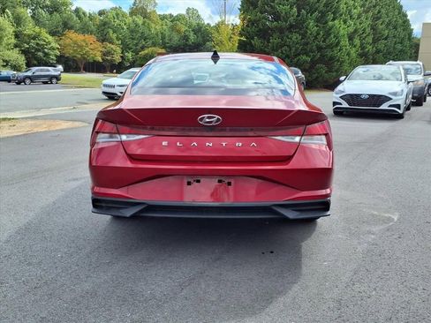 Used 2023 Hyundai Elantra SEL w/ Convenience Package image 21