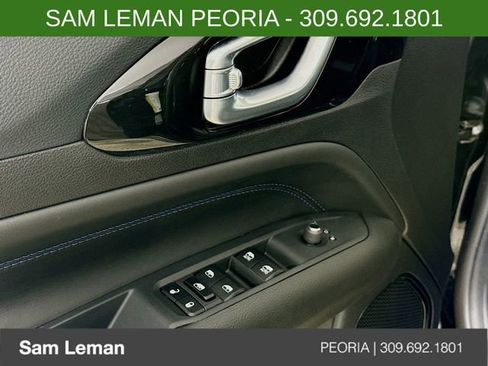 New 2026 Jeep Compass Latitude AWD/4WD image 17