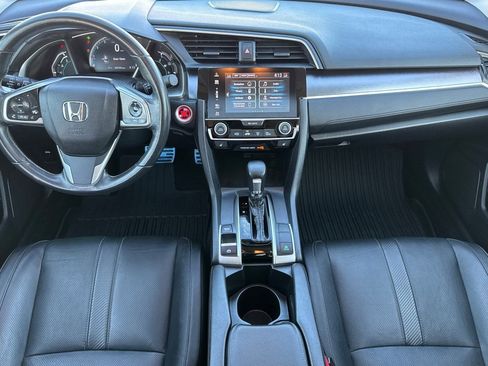 Used 2018 Honda Civic Touring image 15