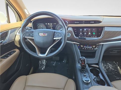 Used 2024 Cadillac XT6 Premium Luxury w/ Platinum Package AWD/4WD image 10
