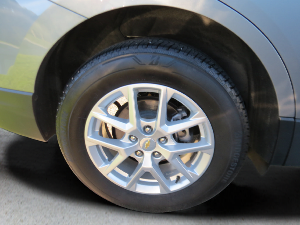 Certified 2024 Chevrolet Equinox LT AWD/4WD image 12