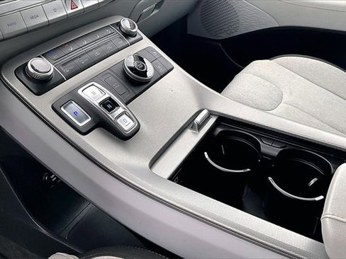 Used 2022 Hyundai Palisade SE image 14