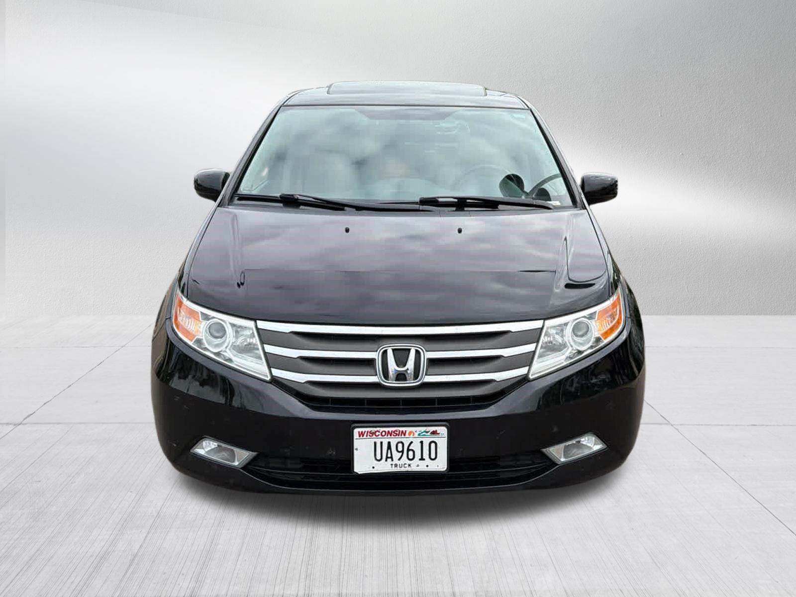 Used 2013 Honda Odyssey Touring image 2