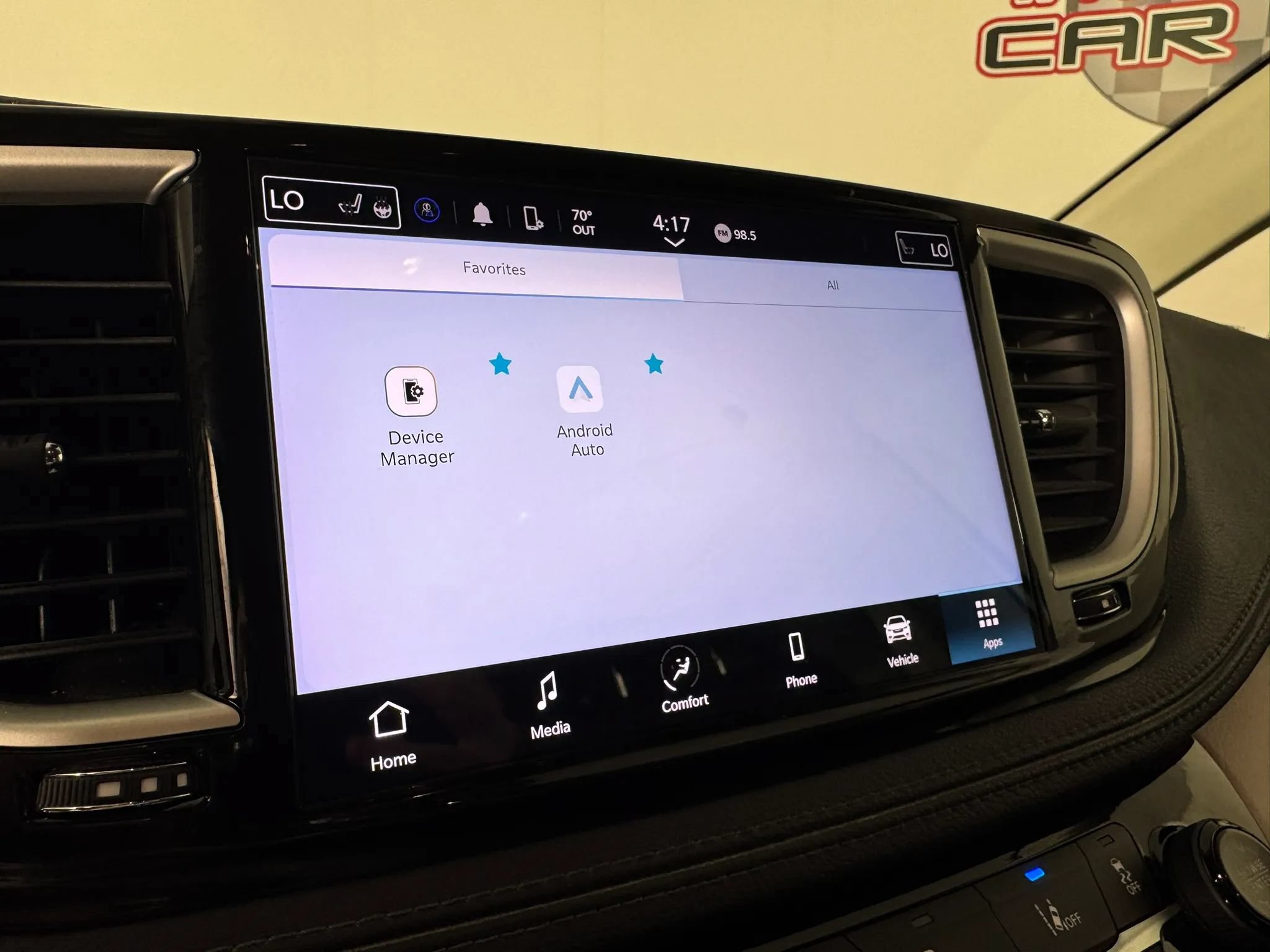 Used 2024 Chrysler Pacifica Touring-L AWD/4WD image 21