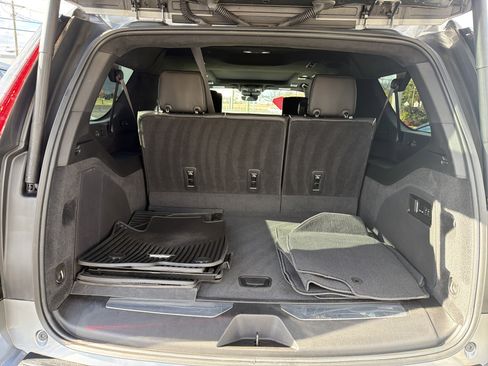 Used 2022 Cadillac Escalade ESV Premium Luxury Platinum image 33