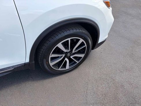 Used 2020 Nissan Rogue SL AWD/4WD image 33